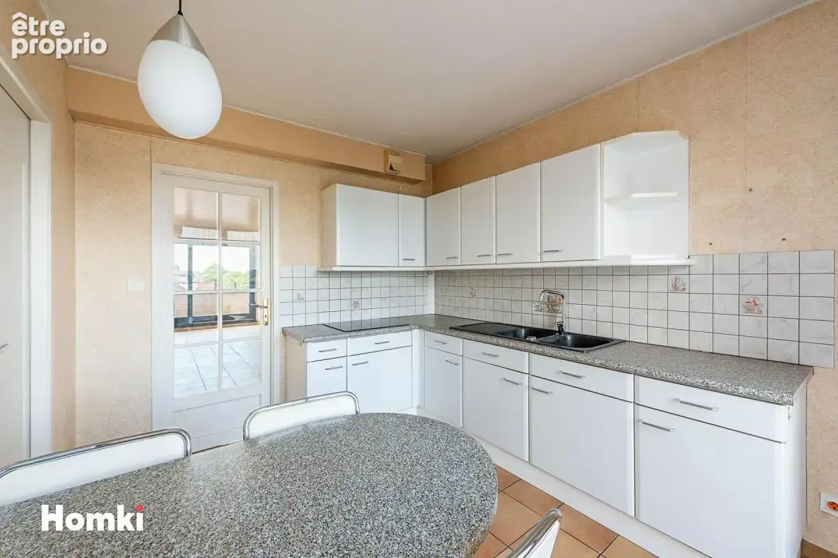 SAINT-AMAND-LES-EAUX – Appartement duplex T3 avec terrasse, balcon, parking et ascenseur – Résidence recherchée - photo 8