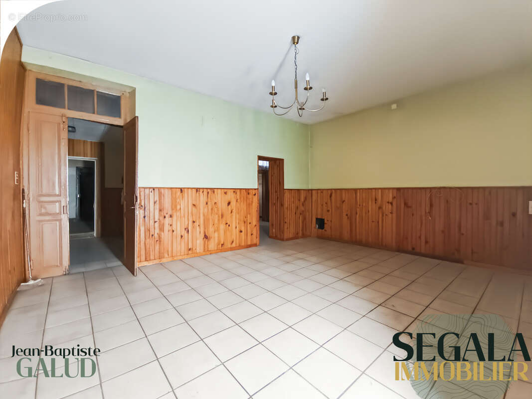 Maison à BLAYE-LES-MINES