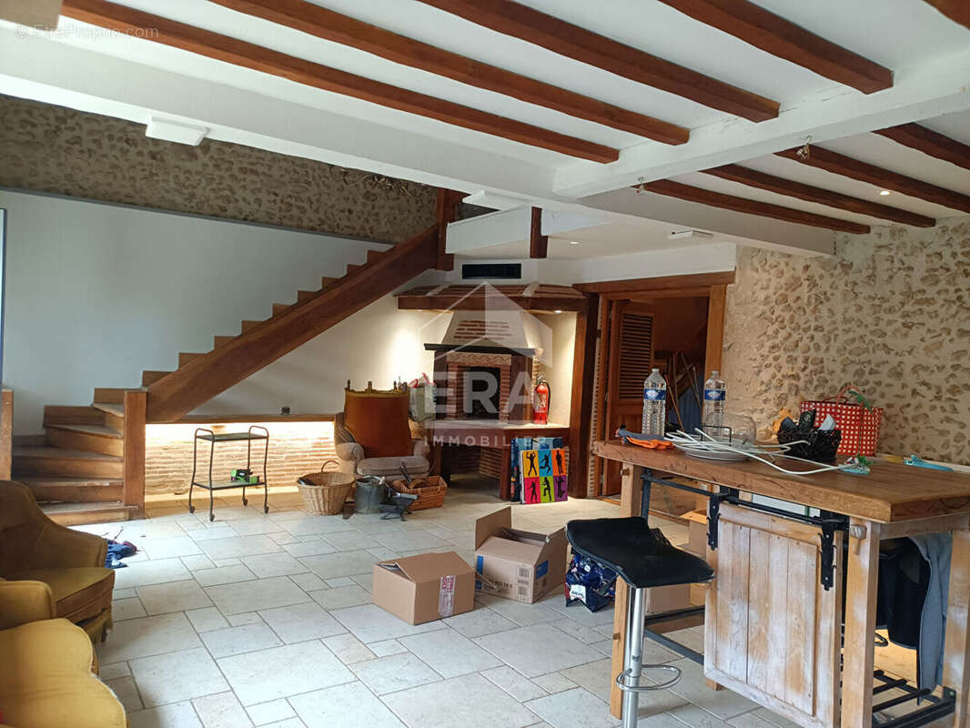 Maison à MILLAC