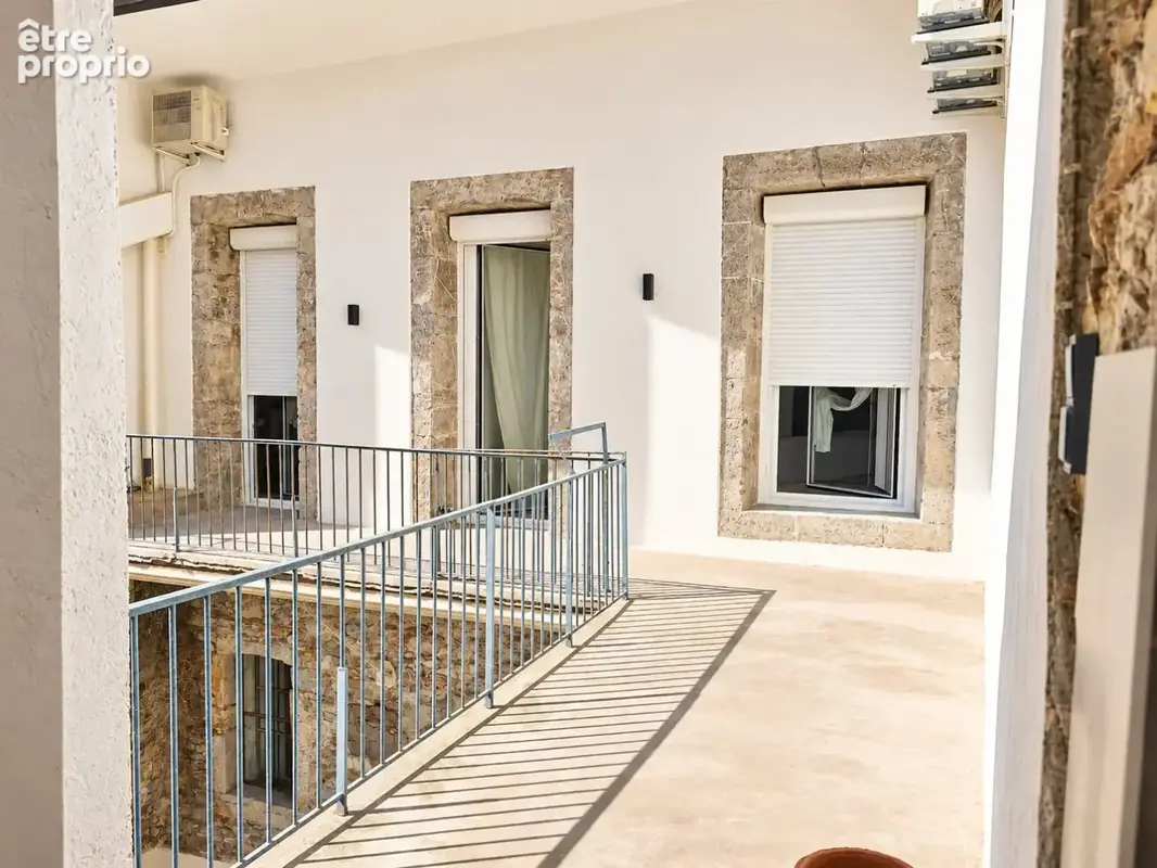 Sète  Quai Aspirant Herber  Appartement d'exception avec vue sur les canaux, terrasse et garage - photo 14