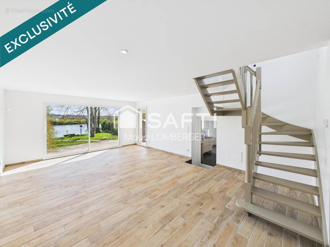 Photo 1 - Maison à ARC-LES-GRAY