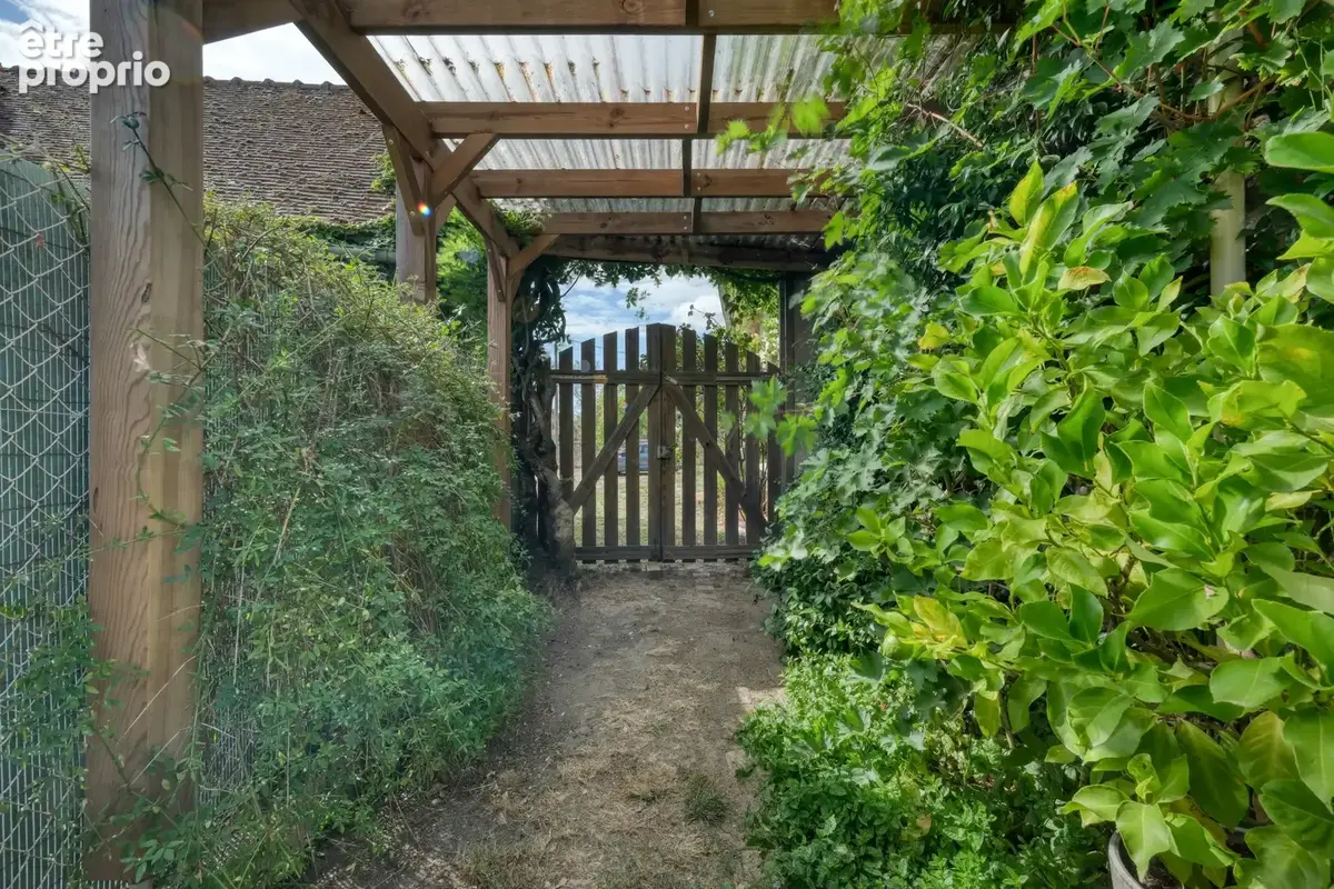 Maison ancienne tres atypique - 141m2 - 4 chambres + bureau - bezu jardin avec puits. - photo 20