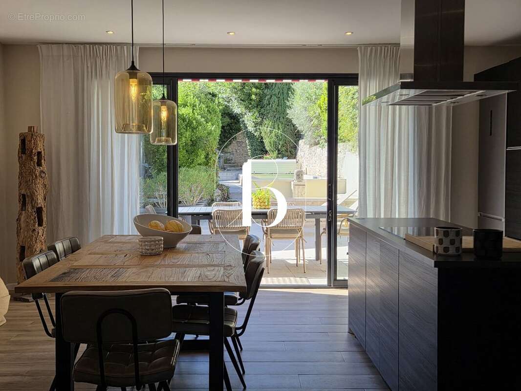 Maison à UZES