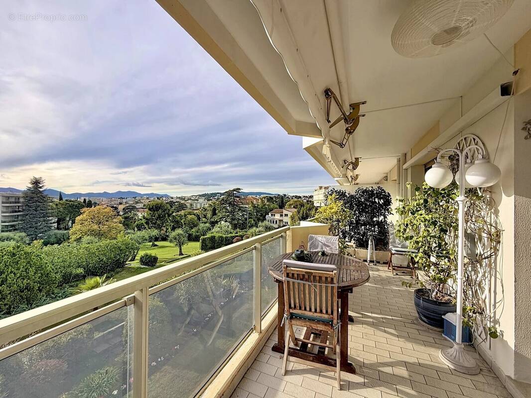 Appartement à CANNES