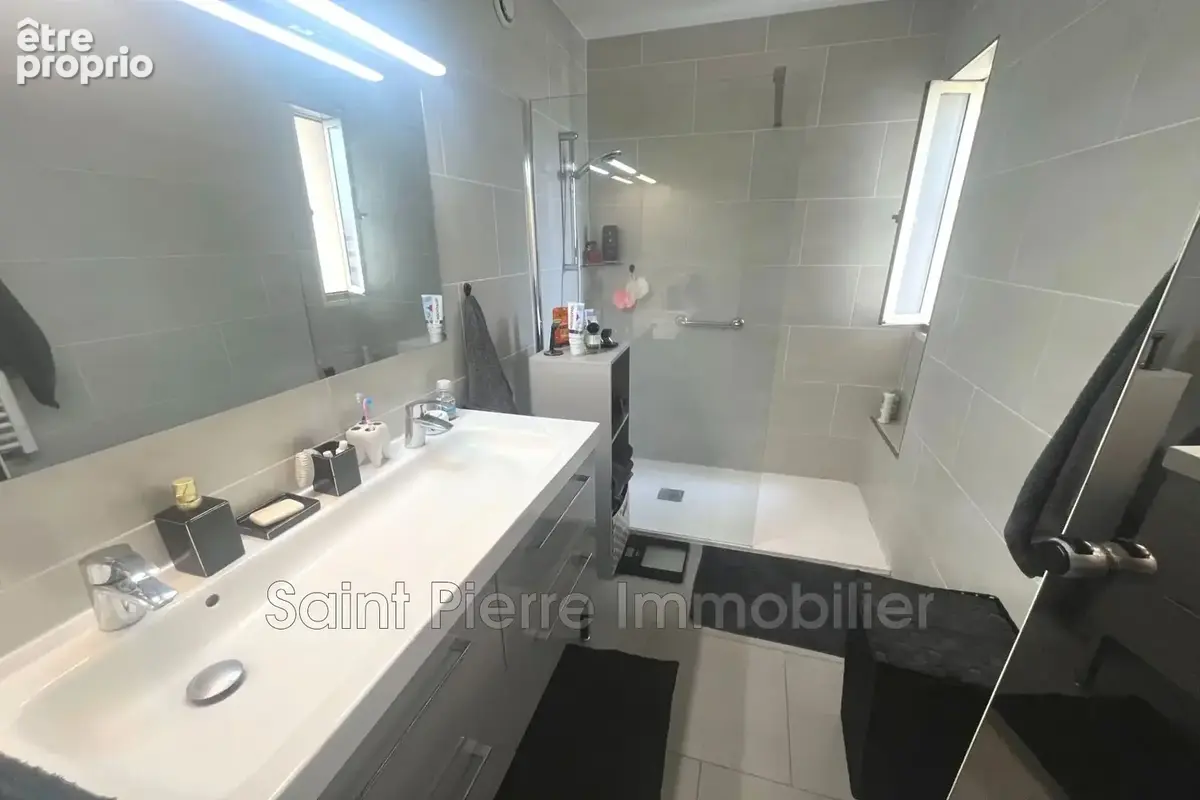 Appartement 2 pièces 60 m² à vendre à Saint-Laurent-Du-Var (06700) - photo 5