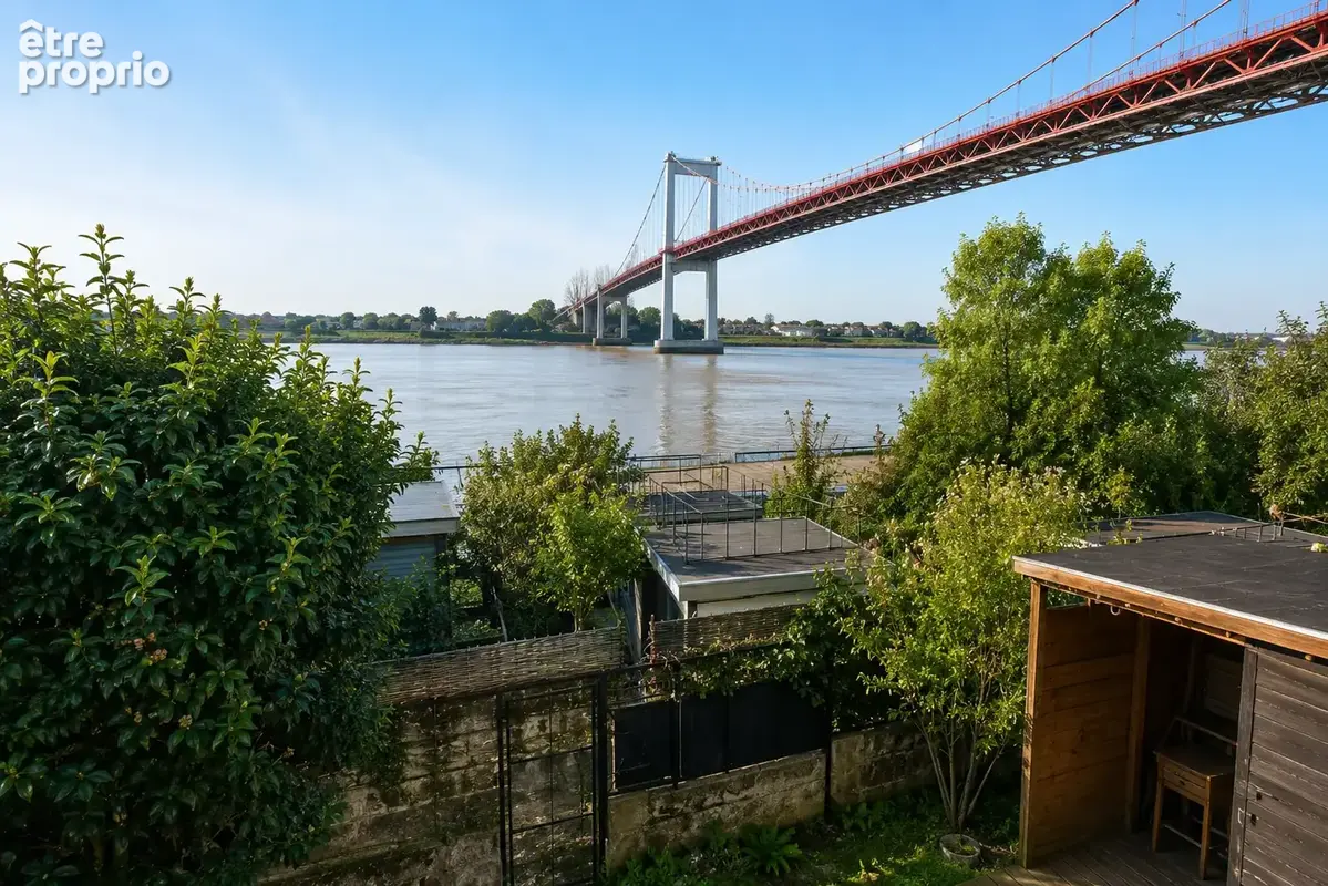 Vieux Lormont   Maison de caractère avec vue Garonne + studio aménagé + jardin - photo 3
