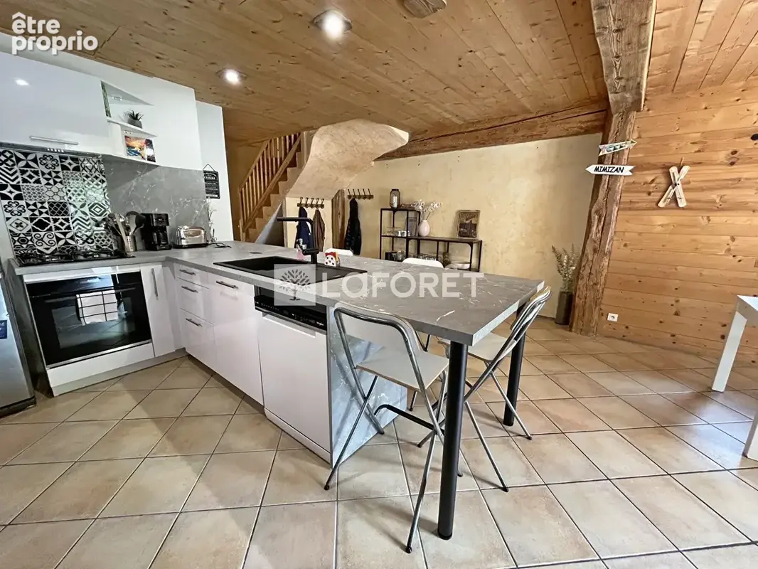 73600 Hautecour Maison T5 de115m², garage, cave, terrasse et jardinet - photo 7