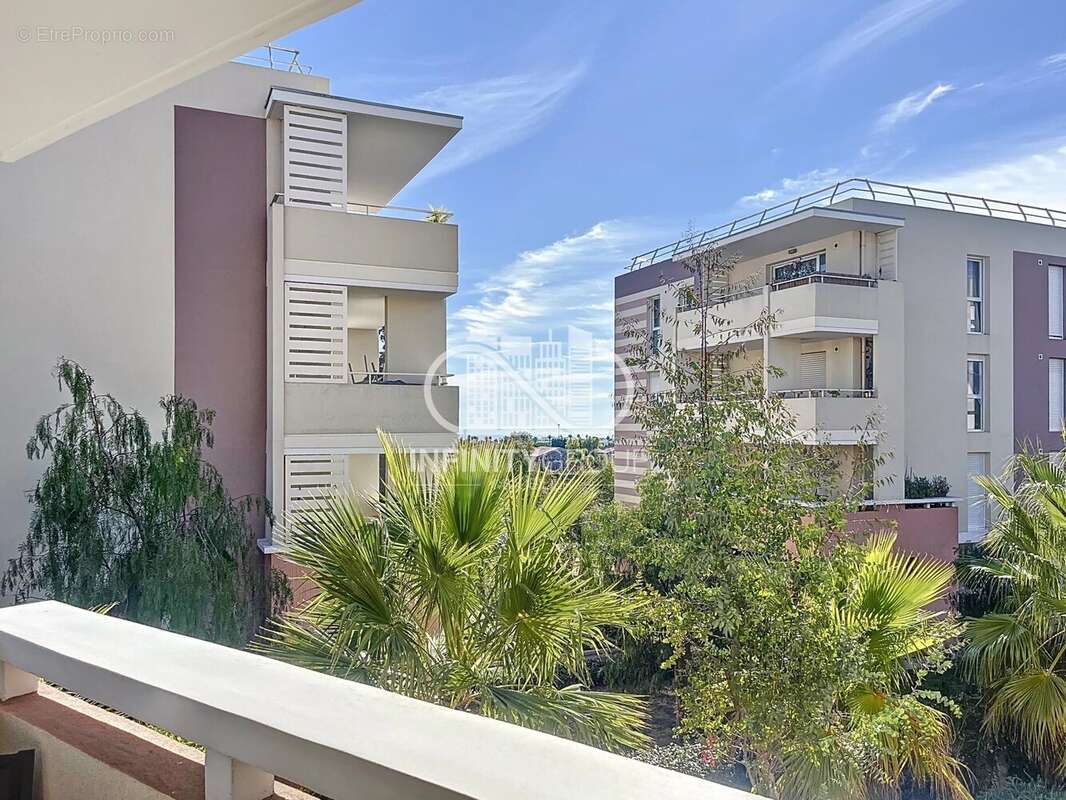 Appartement à VILLENEUVE-LOUBET