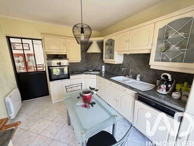 Photo 9 - Maison à SAINT-FARGEAU-PONTHIERRY