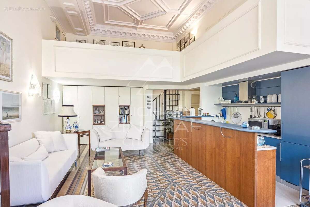 Appartement à BEAULIEU-SUR-MER