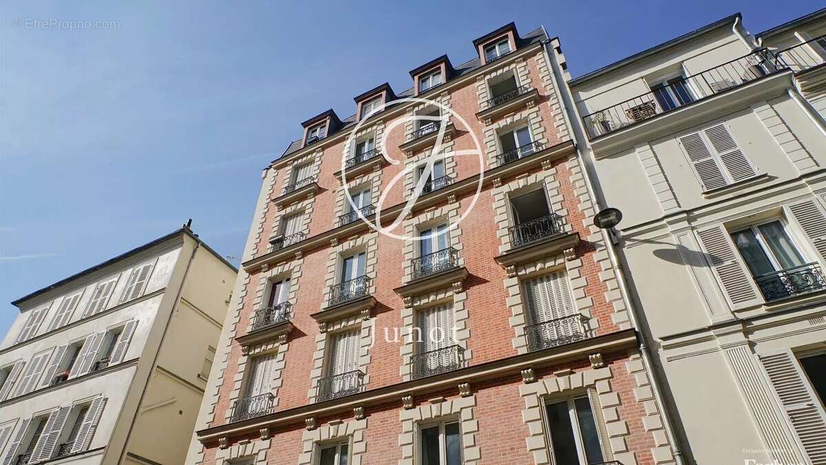 Appartement à PARIS-7E