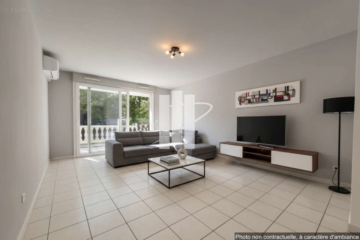 Appartement à FREJUS