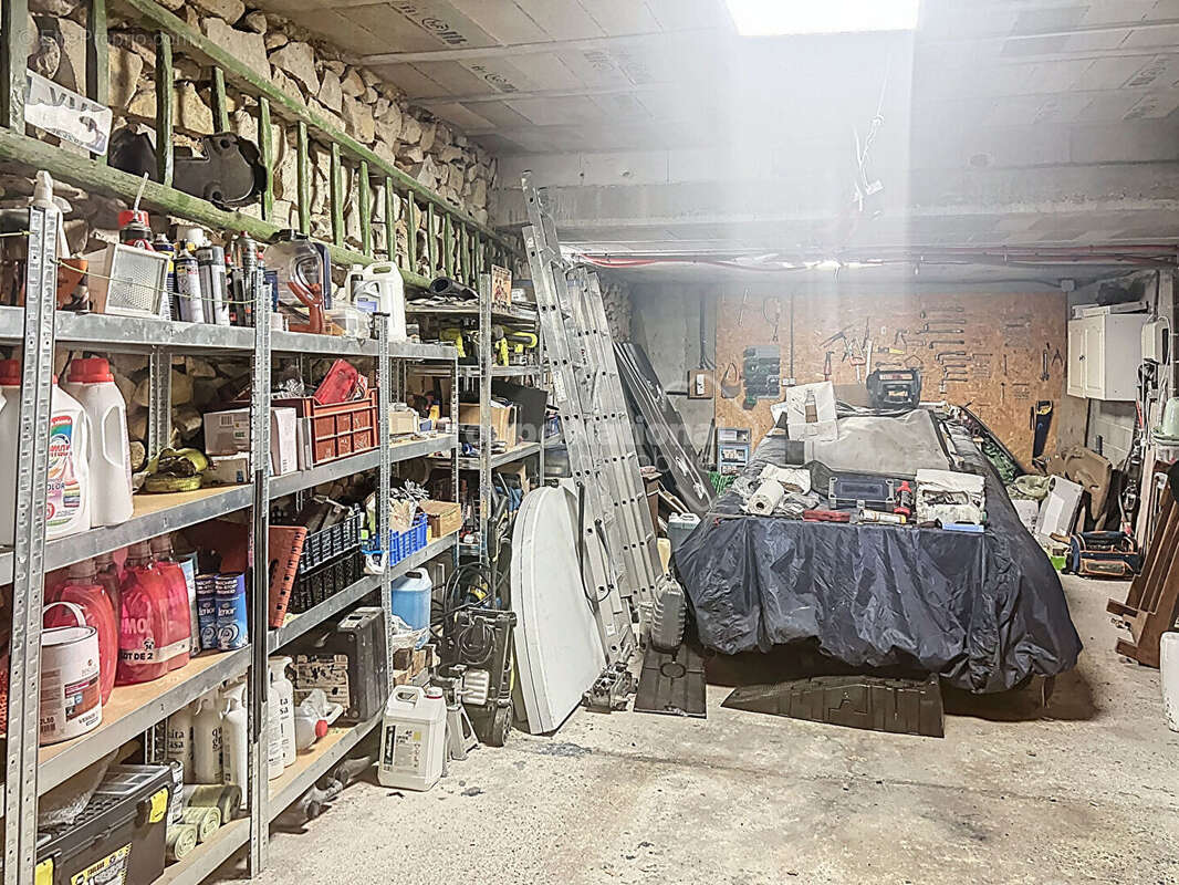 Maison à JONQUIERES-SAINT-VINCENT