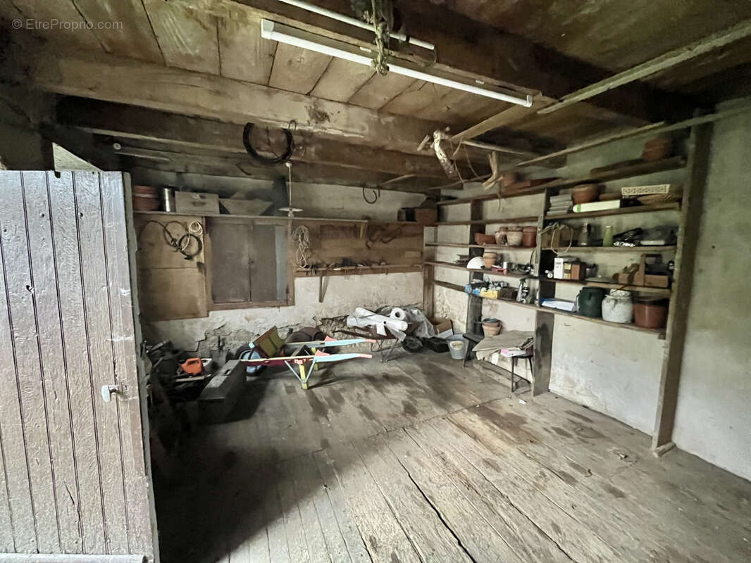 Terrain à SAINT-GENCE