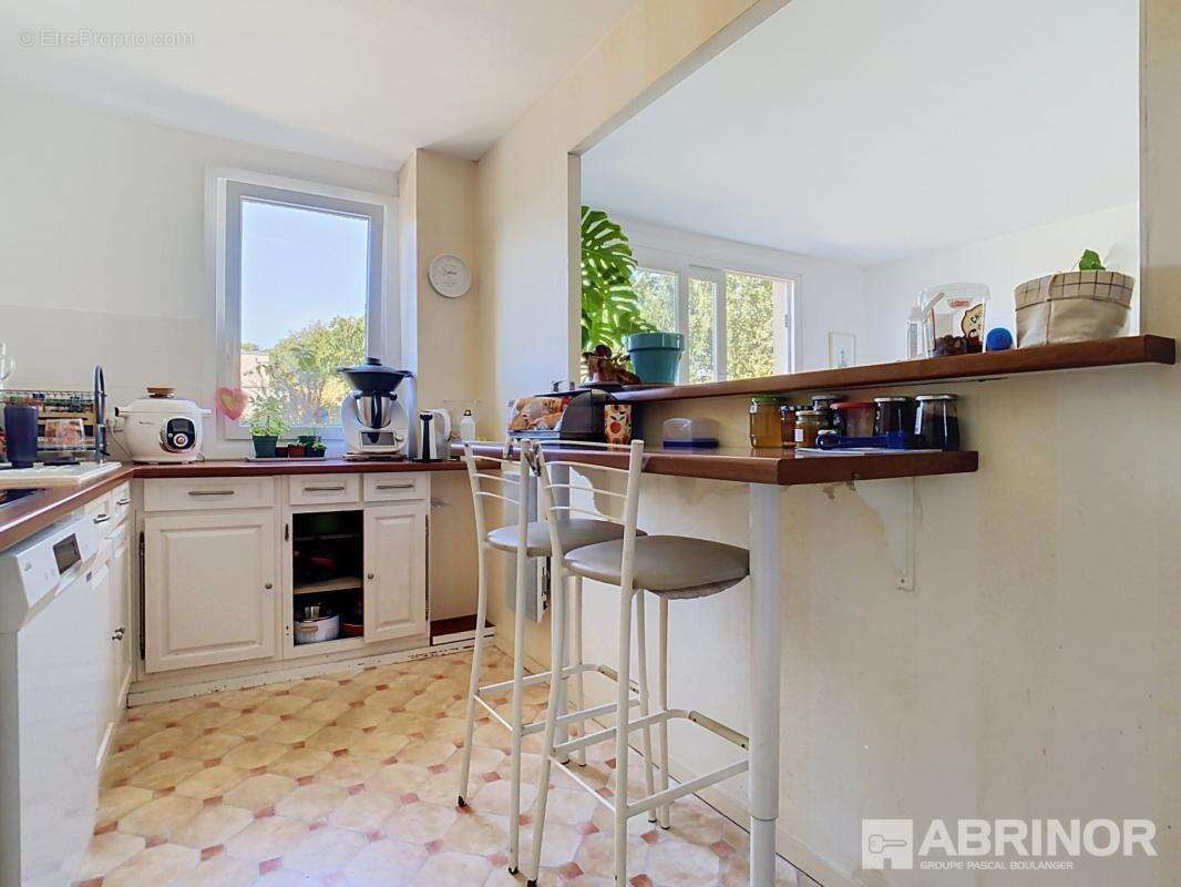 Appartement duplex t4 au dernier etage terrasse garage - photo 3
