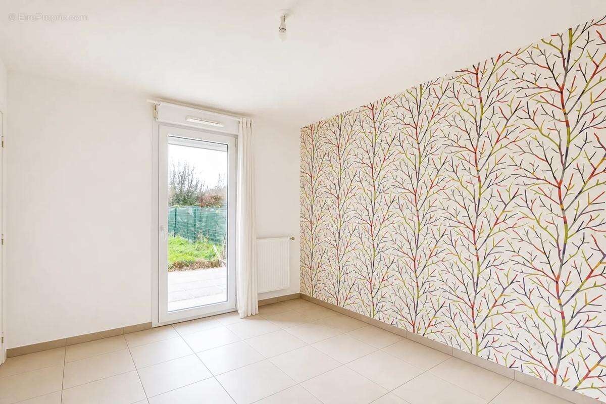 Charme moderne à Vénissieux avec jardin - photo 7