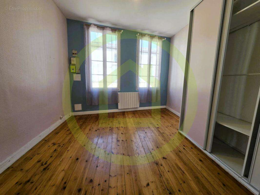 Maison à MIRAMBEAU