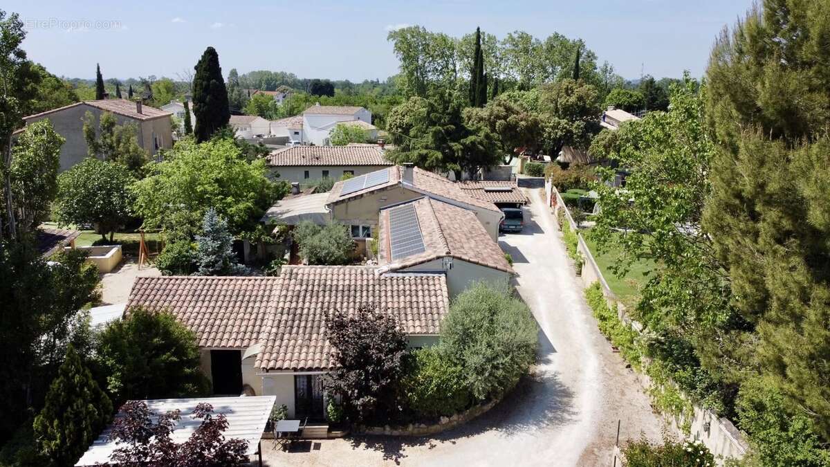 Maison à VEDENE