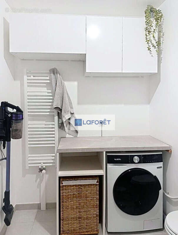 Appartement à SARTROUVILLE