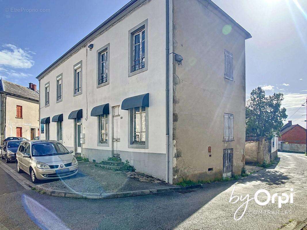 Appartement à SAINT-GERVAIS-D'AUVERGNE