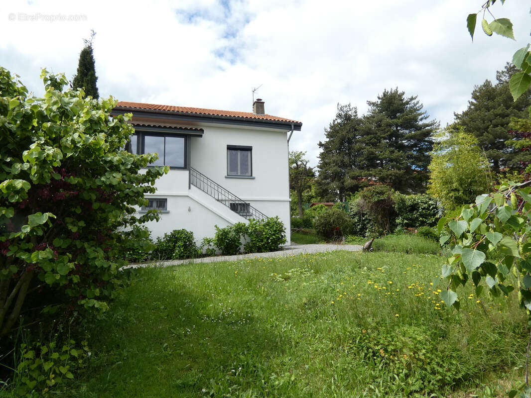 Maison à CHAUSSAN