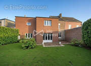 Maison à AULNOYE-AYMERIES