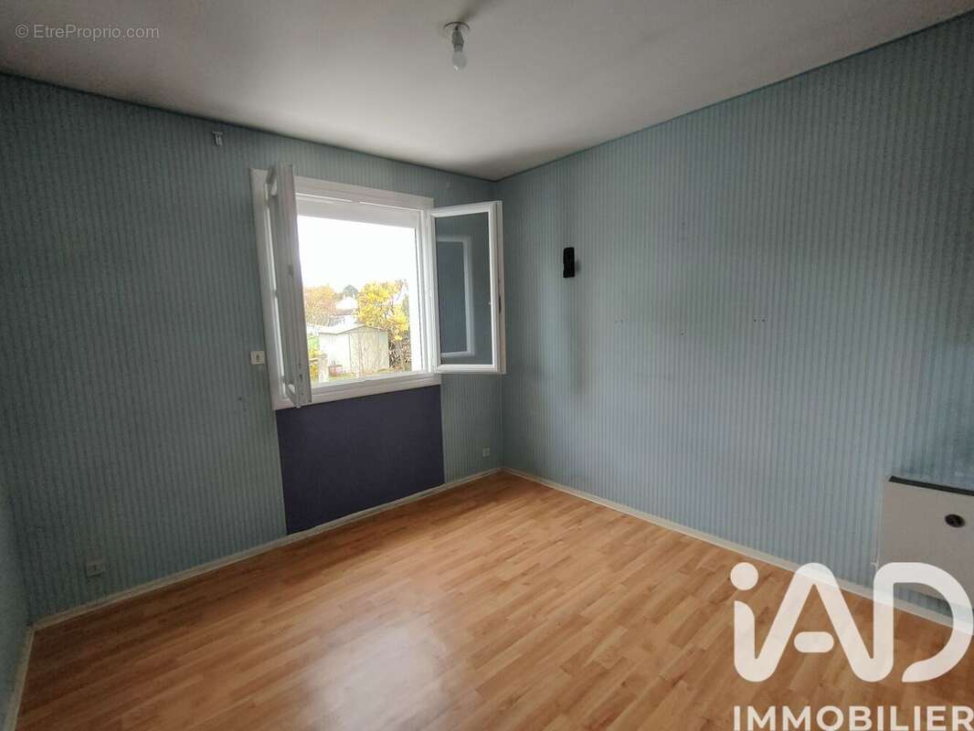 Photo 5 - Maison à LE BREIL-SUR-MERIZE