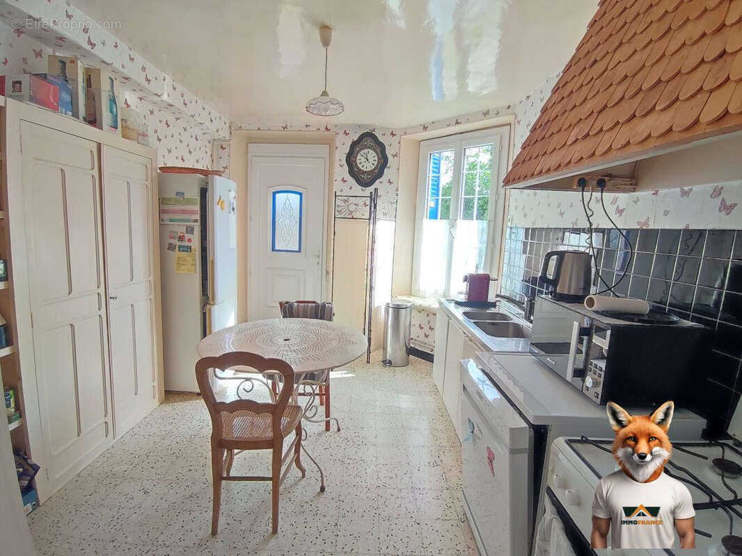 Maison à AVANT-LES-MARCILLY