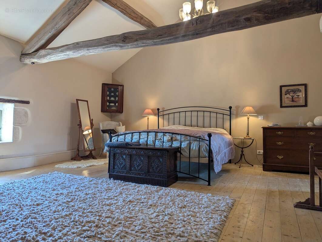 Maison à BRIGUEIL-LE-CHANTRE