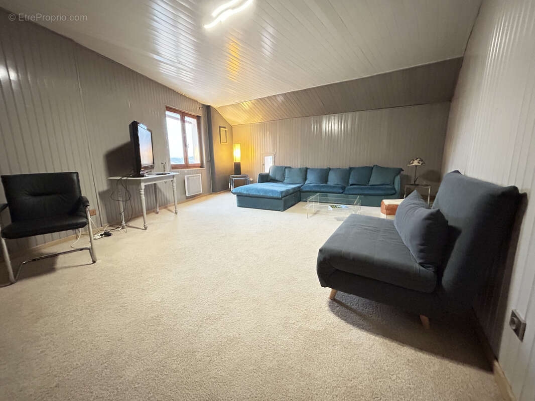 Maison à CORNEILHAN