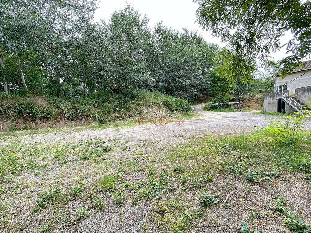 FISMES -Terrain constructible avec grand jardin-1 870 m² - photo 6
