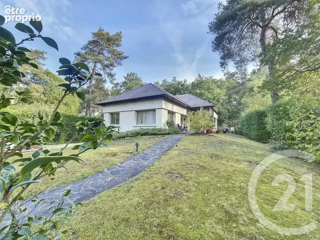 Maison 4 pièces 101 m² à vendre à Orleans (45100) - photo 1