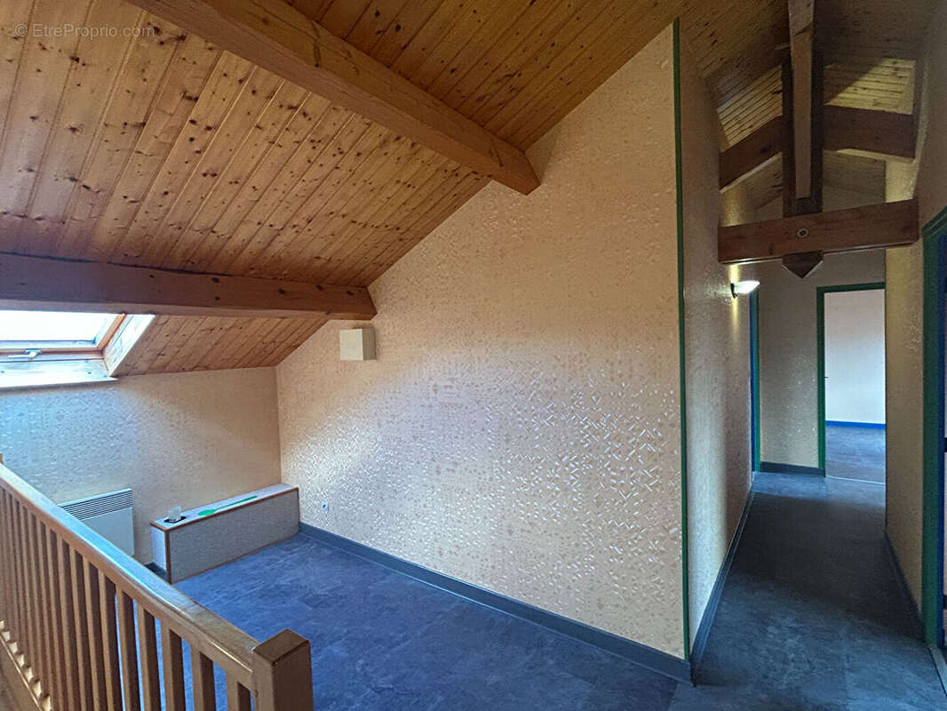 Maison à RACHECOURT-SUR-MARNE