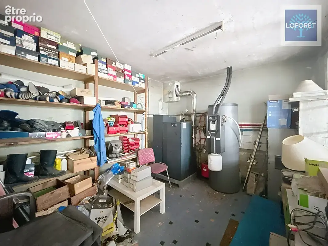 Immeuble avec local commercial et 5 chambres - photo 10