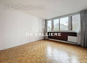 Appartement à NANTERRE