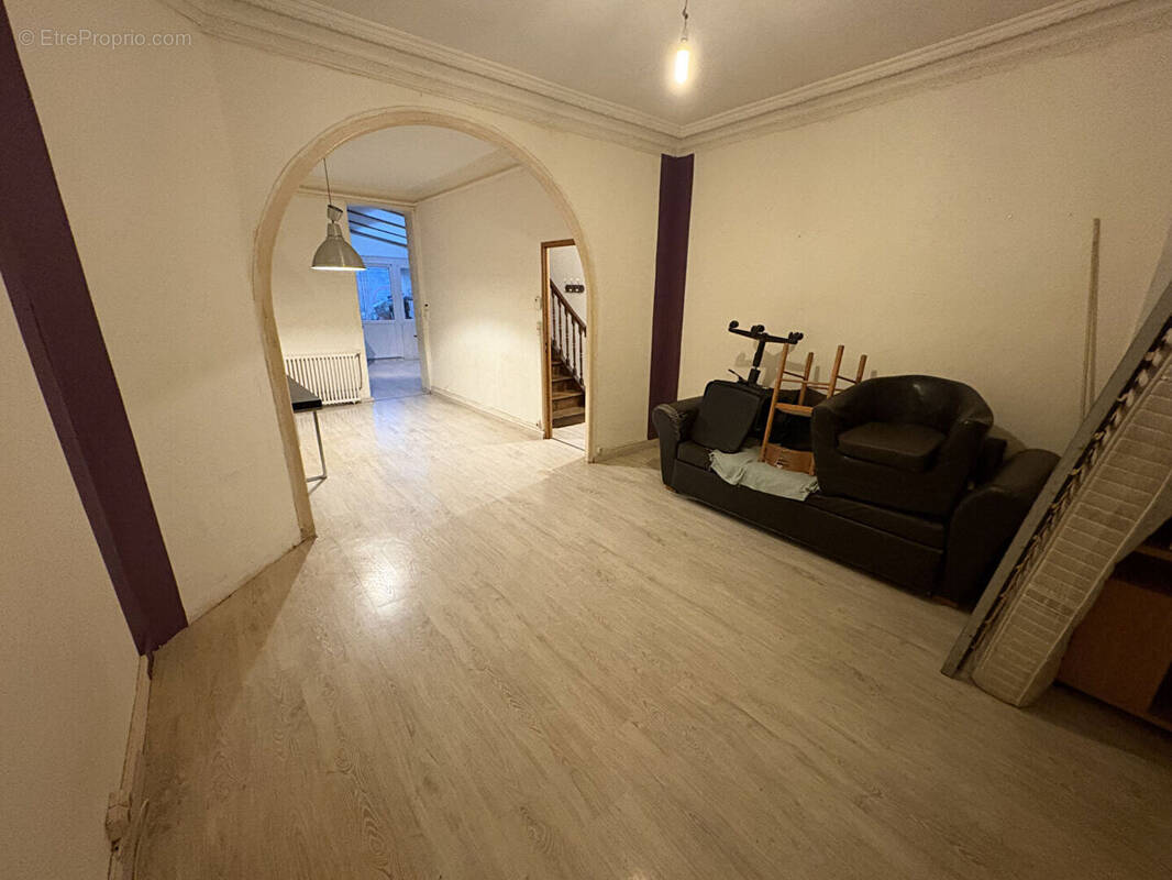 Maison à SAINT-QUENTIN