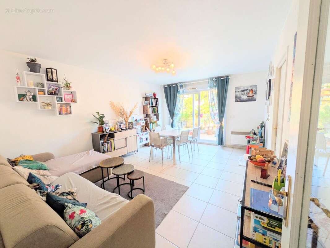 Appartement à ROQUEBRUNE-CAP-MARTIN