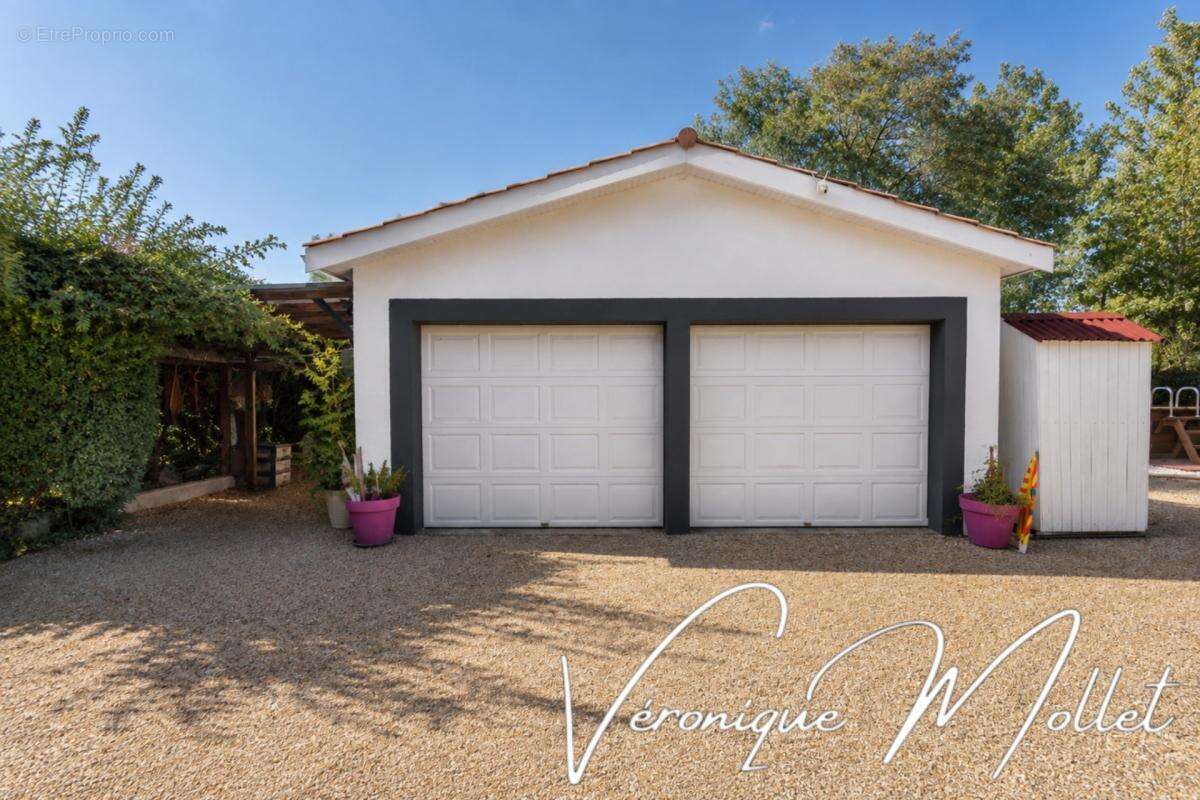 Sainte-eulalie – plain-pied, 3 chambres, bureau, piscine et double garage - photo 16
