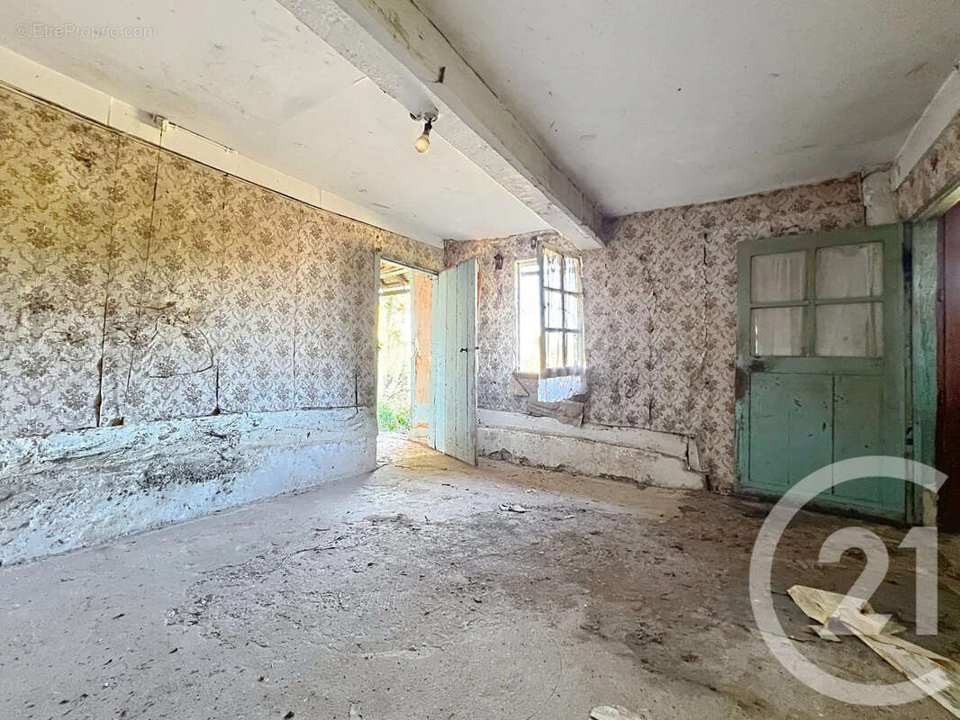 Maison 59 m² à Selles  - photo 5