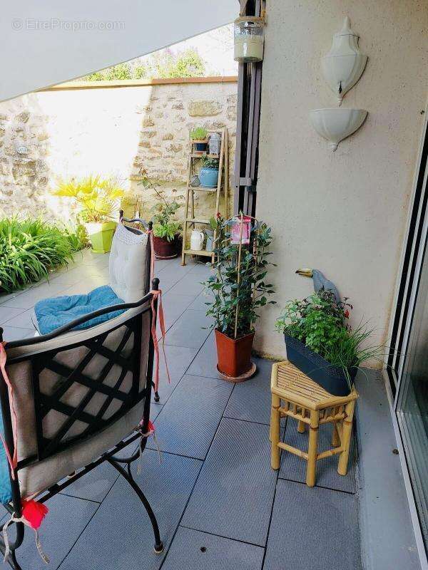 Maison à MAS-SAINTES-PUELLES