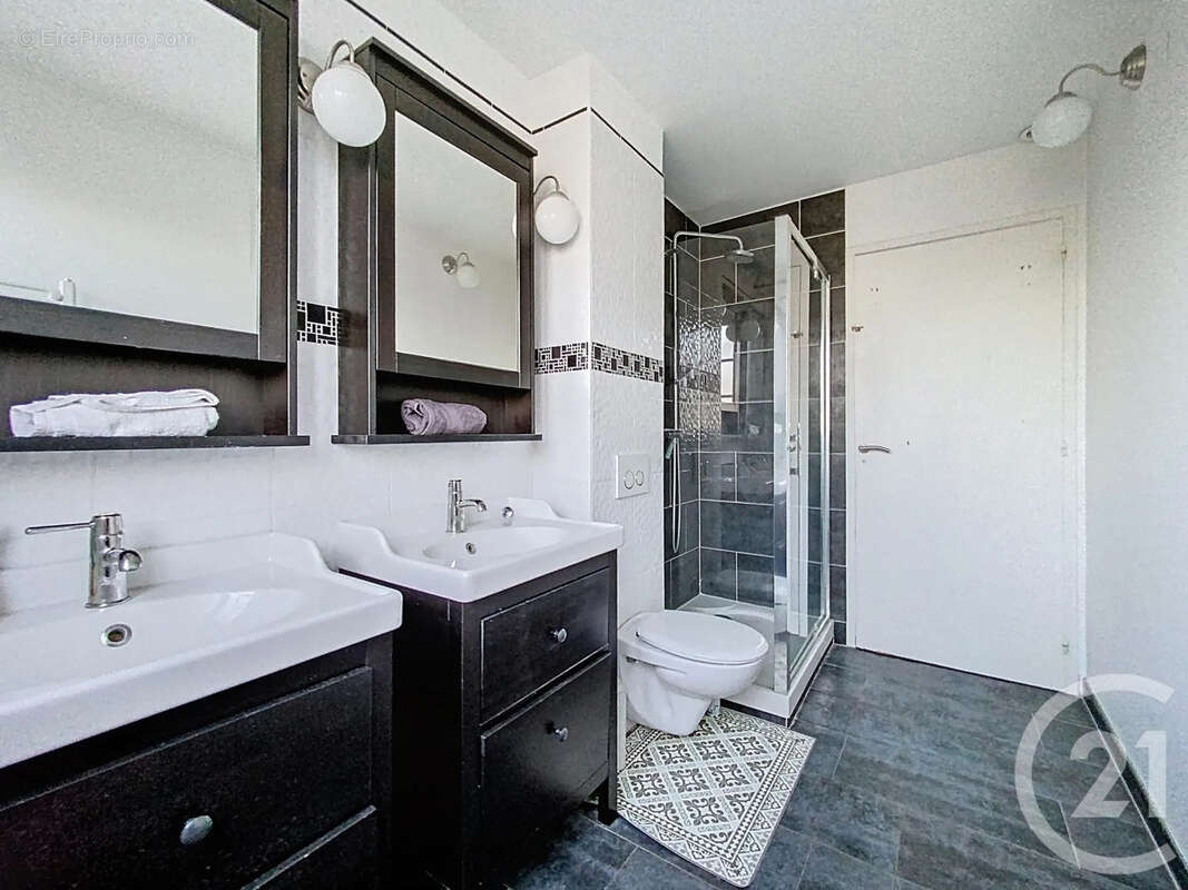 Maison à LE MEE-SUR-SEINE