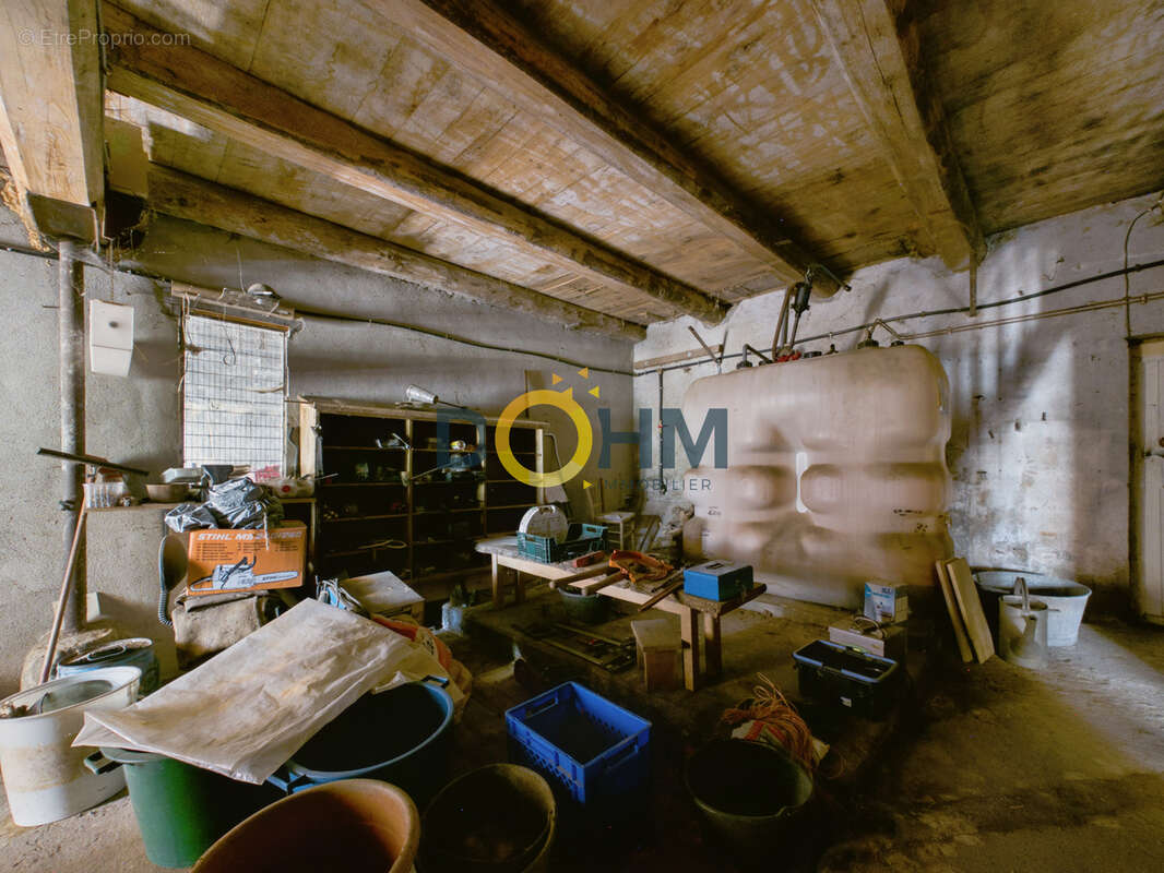 Ancien corps de ferme  sur 4000 m2 de terrain avec dependances attenantes et un hangar - photo 14