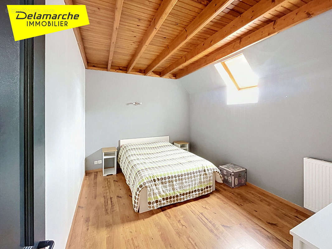 EXCLUSIVITE propriété rénovée 5 chambres  avec dépendances sur un terrain d'env. 4550m²à  Equilly - photo 10