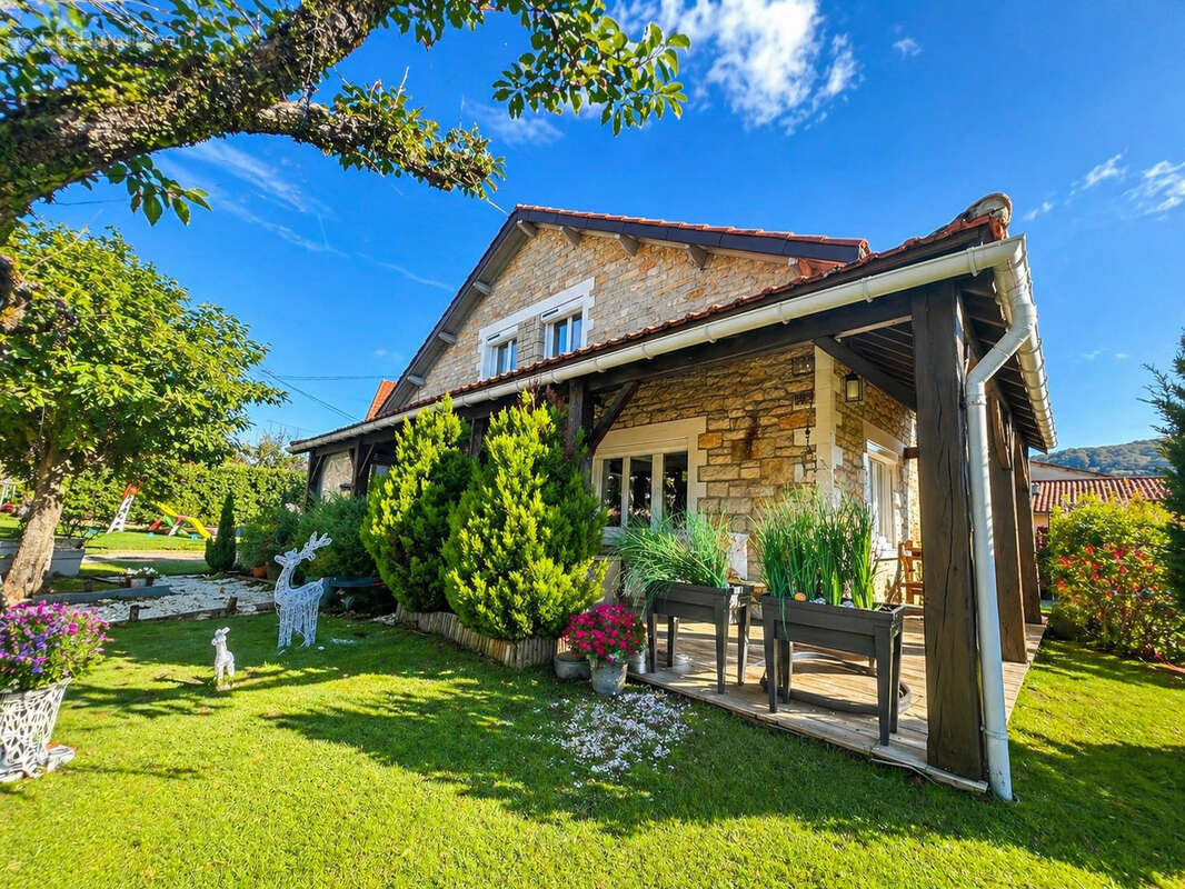 Maison à VILLEFRANCHE-DE-ROUERGUE