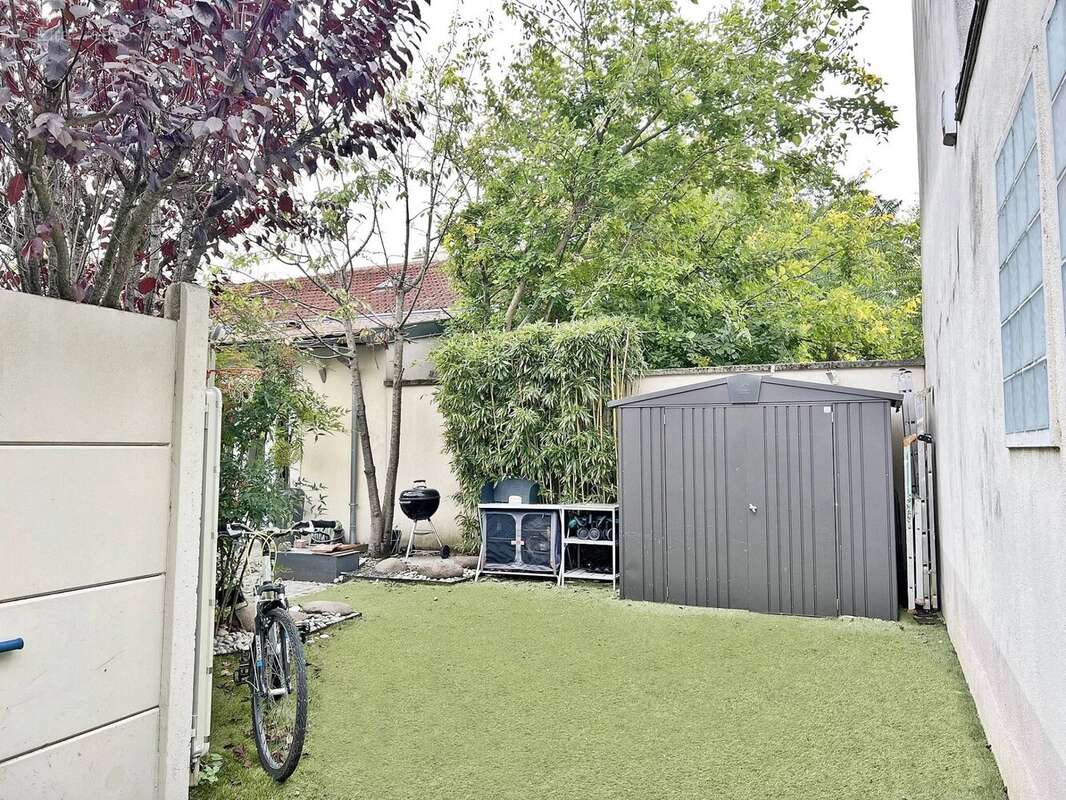 Maison à SAINT-MAUR-DES-FOSSES