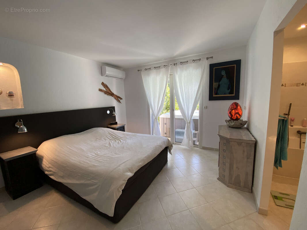 Maison à LA MOTTE
