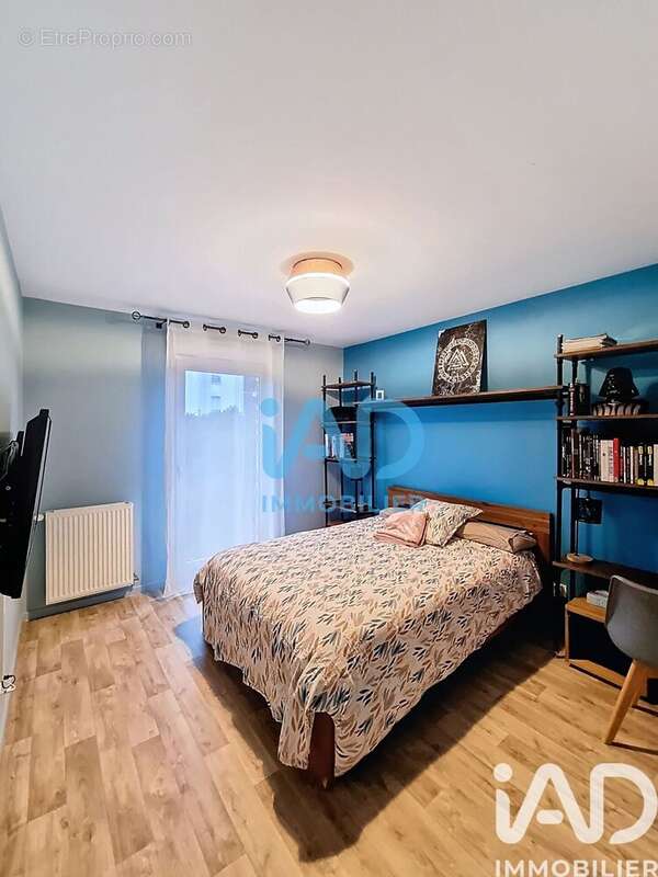 Photo 2 - Appartement à REAU