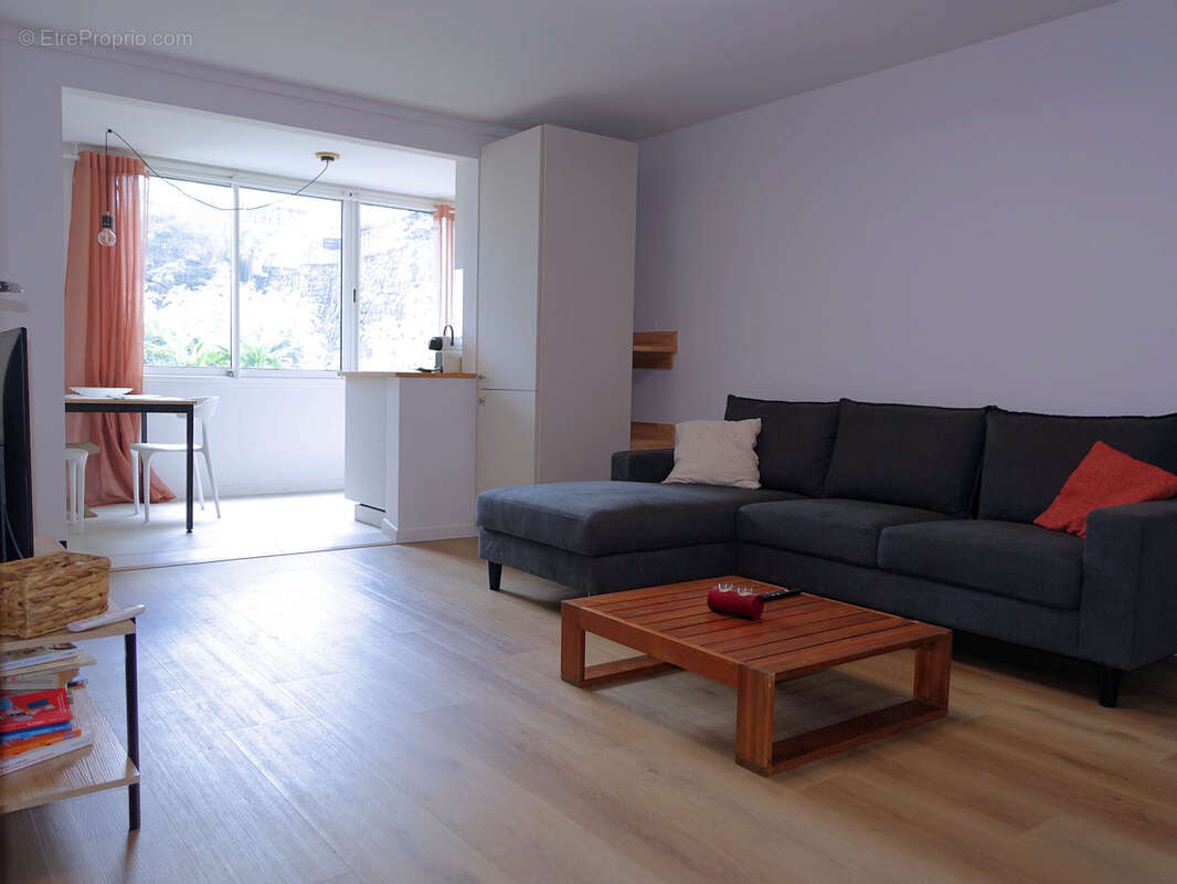 Appartement à SAINT-DENIS