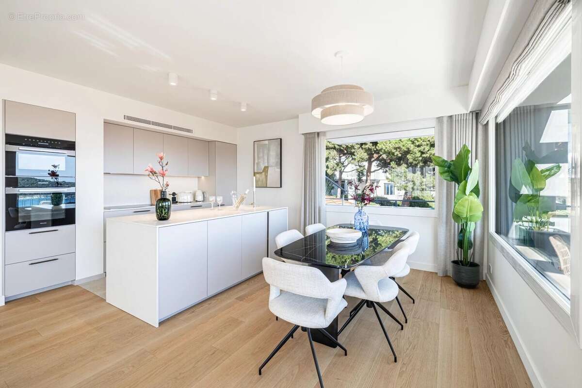 Appartement à VILLEFRANCHE-SUR-MER