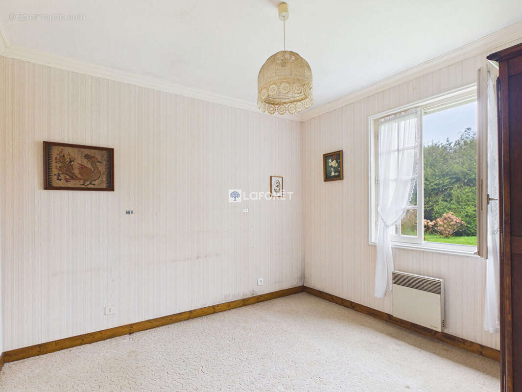 Maison à POULDREUZIC